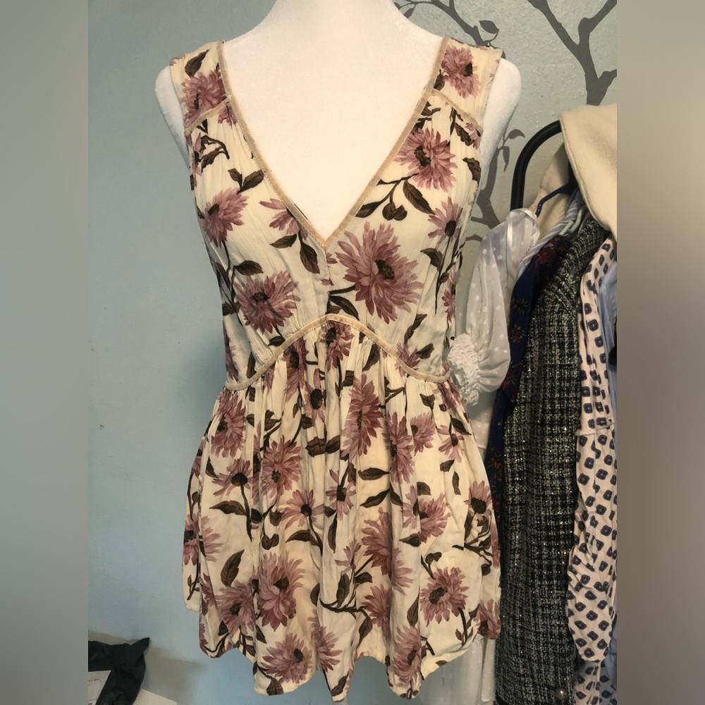 American Eagle xs Top